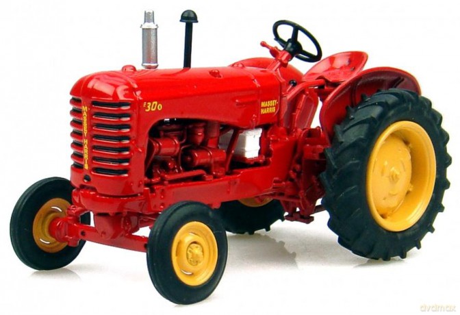 UNIVERSAL HOBBIES Massey Harris 30 K 6085 [MODELARSTWO]