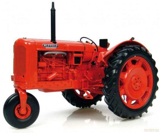 UNIVERSAL HOBBIES Nuffield Universal 2885 [MODELARSTWO]