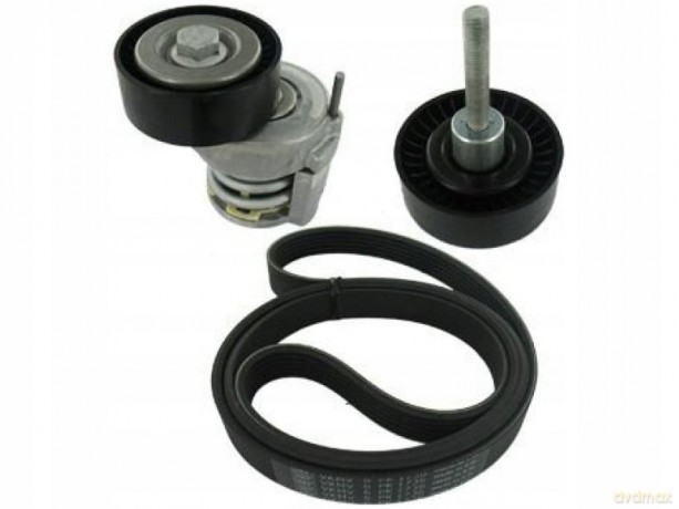 Zestaw paska klinowego wielorowkowego SKF VKMA 31047 Audi Fiat Skoda