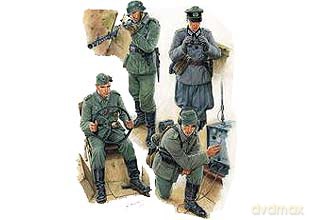 ZVEZDA German Halftrack Crew 3585 [MODELARSTWO]
