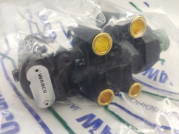 Wabco 4410500130 Czujnik, poziom zawieszenia powietrznego Renault Iveco