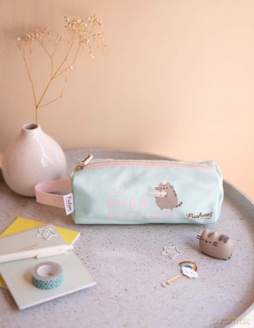 Piórnik saszetka Pusheen mare0078