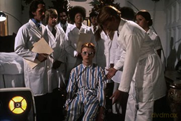 The Man Who Fell to Earth (Człowiek, który spadł na ziemię) (steelbook) [Blu-Ray 4K]+[Blu-Ray]