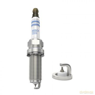 Świeca zapłonowa Bosch 0 242 140 557 Renault Fiat Lancia Alfa Romeo Subaru