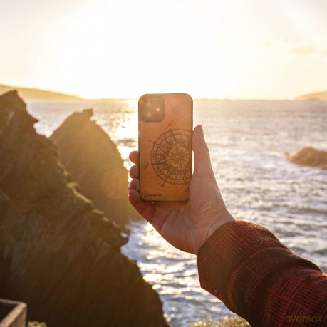 Etui drewniane na iPhone 13 Pro Max Bewood Traveler Merbau