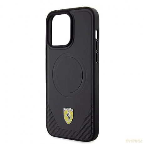 Etui Ferrari Carbon Metal Logo MagSafe na iPhone 15 Pro Max - czarne