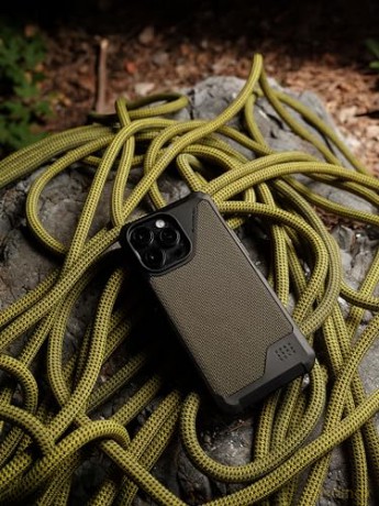 Etui UAG Metropolis LT MagSafe do iPhone 15 Pro Max - czarny kevlar
