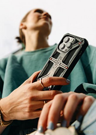 Etui UAG Monarch do iPhone 14 Pro - czarny kevlar