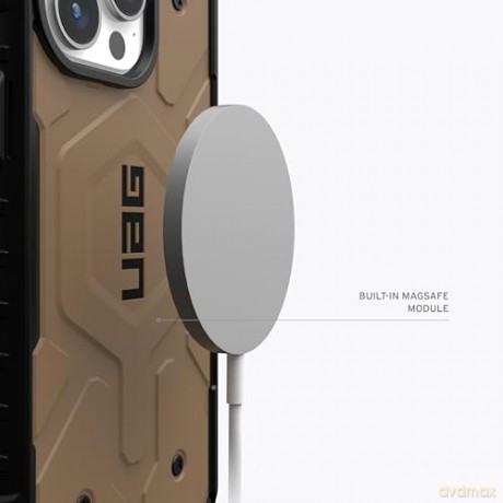 Etui UAG Pathfinder MagSafe do iPhone 15 Pro Max - brązowe