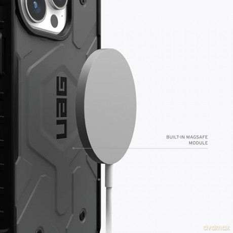 Etui UAG Pathfinder MagSafe do iPhone 15 Pro Max - srebrny