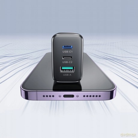Szybka ładowarka Joyroom JR-TCF10 2x USB-C USB-A 32W (wtyczka UK) - czarna