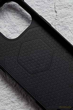 UAG Monarch - obudowa ochronna do iPhone 14 Plus kompatybilna z MagSafe (kevlar-black)