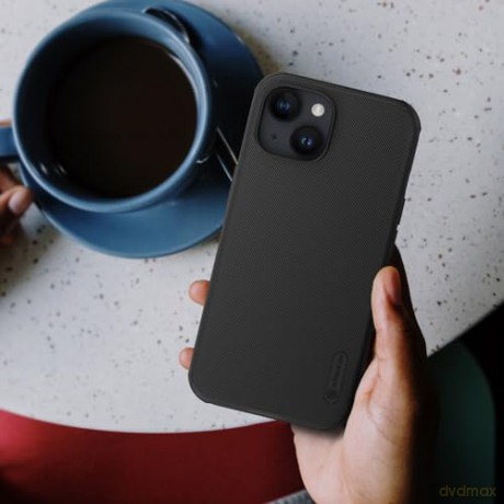 Wzmocnione etui Nillkin Super Frosted Shield Pro do iPhone 15 - czarne