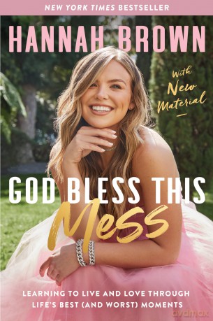 God Bless This Mess Pb - Brown Hannah [KSIĄŻKA]