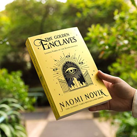 Golden Enclaves - Naomi Novik [KSIĄŻKA]