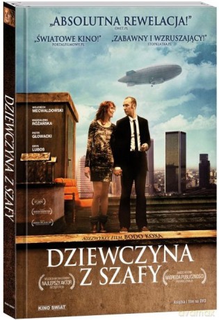 Dziewczyna z szafy (booklet) [DVD]