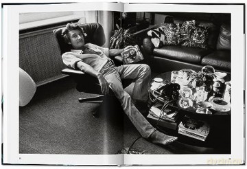 Helmut Newton Alice Spring Us Them - H Newton [KSIĄŻKA]