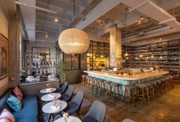 150 Wine Bars You Need To Visit Before - Jurgen Lijcops [KSIĄŻKA]