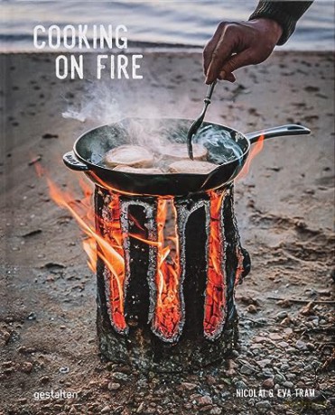 Cooking On Fire - Eva Helbak Tram [KSIĄŻKA]