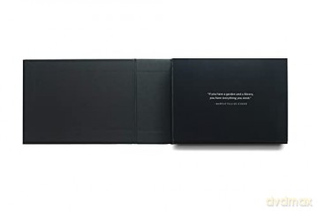 The Blooming Book - Nicolas M Riel [KSIĄŻKA]