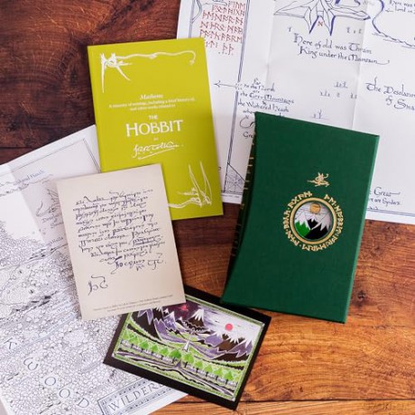 Hobbit Illustrated Deluxe Edition - J R R Tolkien [KSIĄŻKA]