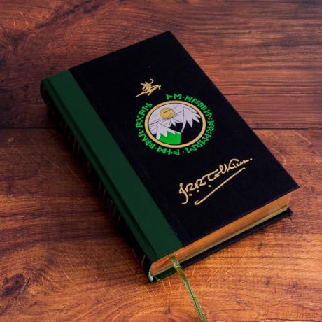 Hobbit Illustrated Deluxe Edition - J R R Tolkien [KSIĄŻKA]