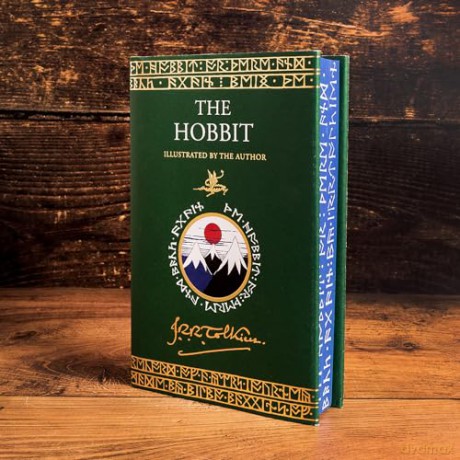 Hobbit Illustrated By The Author - J R R Tolkien [KSIĄŻKA]