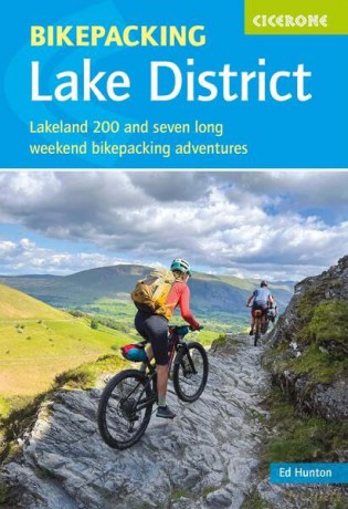 Bikepacking In The Lake District - Edward Hunton [KSIĄŻKA]