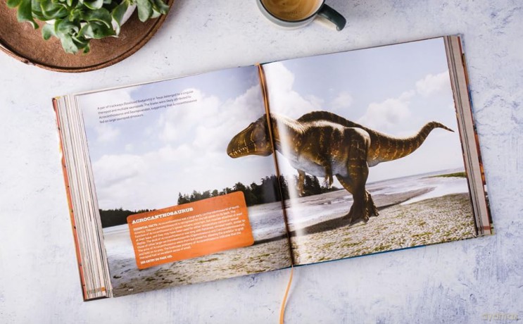 The Greatest Dinosaur Book Ever - Julius Csotonyi [KSIĄŻKA]