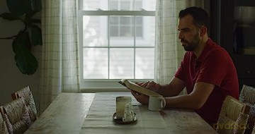 Esv Daily Reading Bible A Guided Journe [KSIĄŻKA]