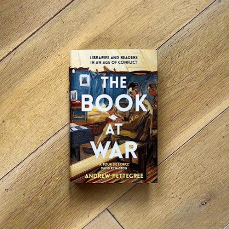 Book At War - Andrew Pettegree [KSIĄŻKA]