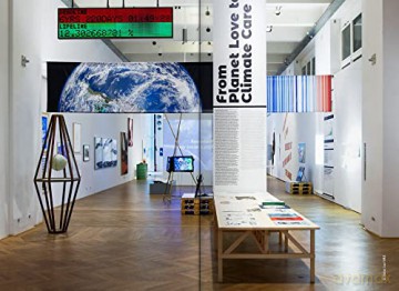 Biennale For Change 2021 Planet Love [KSIĄŻKA]
