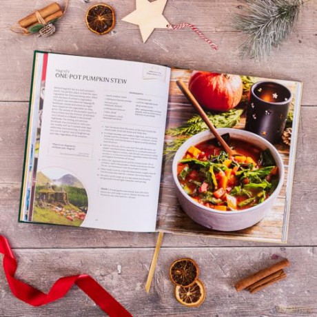Harry Potter Official Christmas Cookbook - Elena P. Craig [KSIĄŻKA]