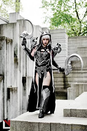 Cosplayers Ultimate Guide To Eva Foam - Beverly Downen [KSIĄŻKA]