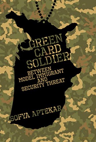 Green Card Soldier - Sofya Aptekar [KSIĄŻKA]
