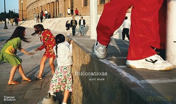 Alex Webb: Dislocations - Alex Webb [KSIĄŻKA]