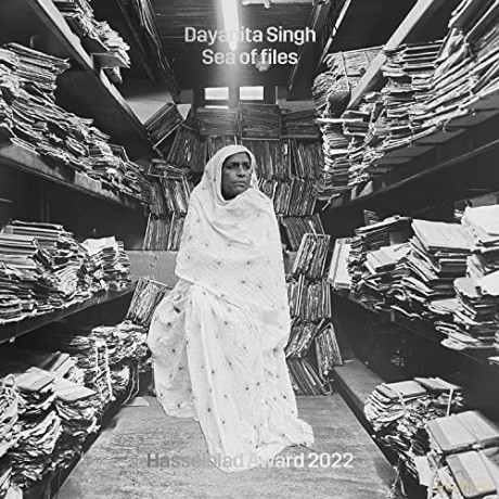 Dayanita Singh Sea Of Files - Stefan Jensen [KSIĄŻKA]
