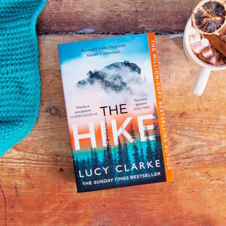 Hike - Lucy Clarke [KSIĄŻKA]