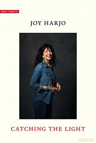 Catching The Light - Joy Harjo [KSIĄŻKA]