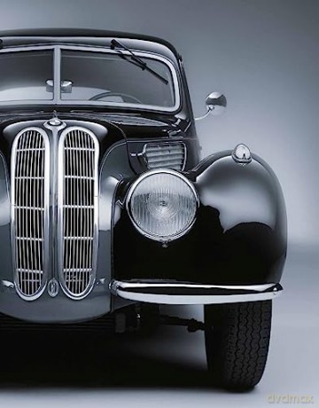 Black Beauties Iconic Cars - Rene Staud [KSIĄŻKA]