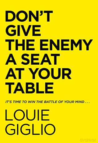 Dont Give Enemy A Seat At Hb - Giglio Louie [KSIĄŻKA]