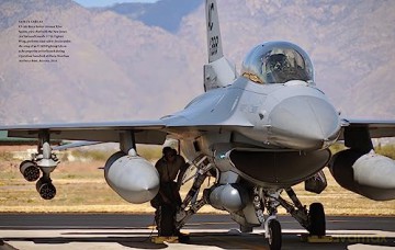 F 16 Fighting Falcon - Ryan Cunningham [KSIĄŻKA]