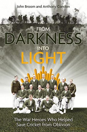 From Darkness Into Light - John Broom [KSIĄŻKA]
