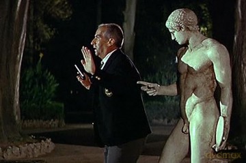 Best of Louis de Funes: Ah! The Beautiful Priestesses of Bacchus / People in Luck / Squeak-squeak / The Sucker / How to Keep the Red Lamp Burning / The Big Party / The Wing or the Thigh / The Crank / The Miser / The Cabbage Soup [10xBlu-Ray]
