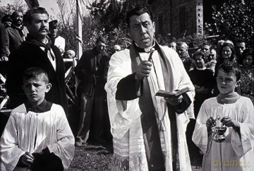 Don Camillo & Peppone Edition: Don Camillo's Last Round / The Return of Don Camillo / Don Camillo: Monsignor / Don Camillo's Last Round / Don Camillo in Moscow [5xBlu-Ray]