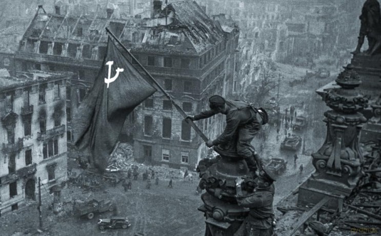 In Search Of Berlin - John Kampfner [KSIĄŻKA]