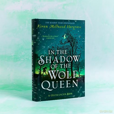 In The Shadow Of The Wolf Queen - Kiran M Hargrave [KSIĄŻKA]