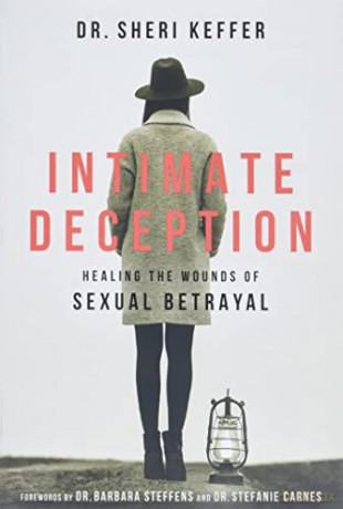 Intimate Deception - Keffer Dr Sheri [KSIĄŻKA]
