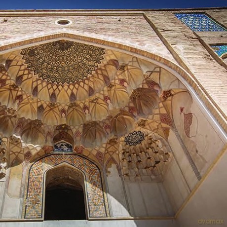 Iranian Architecture - Sohrab Sardashti [KSIĄŻKA]