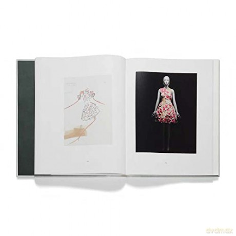 Karl Lagerfeld - Andrew Bolton [KSIĄŻKA]